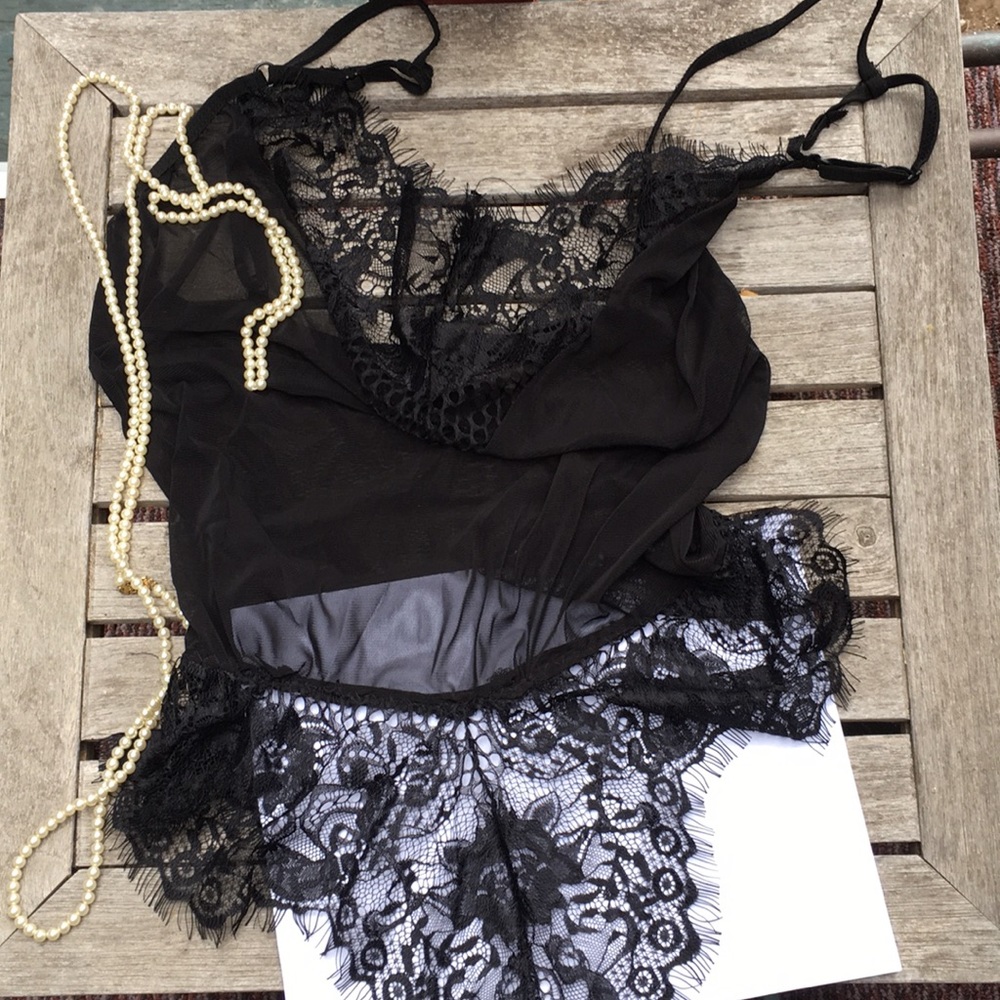 🎉Sale🎉New! Black Lace Teddy - Picture 5 of 6